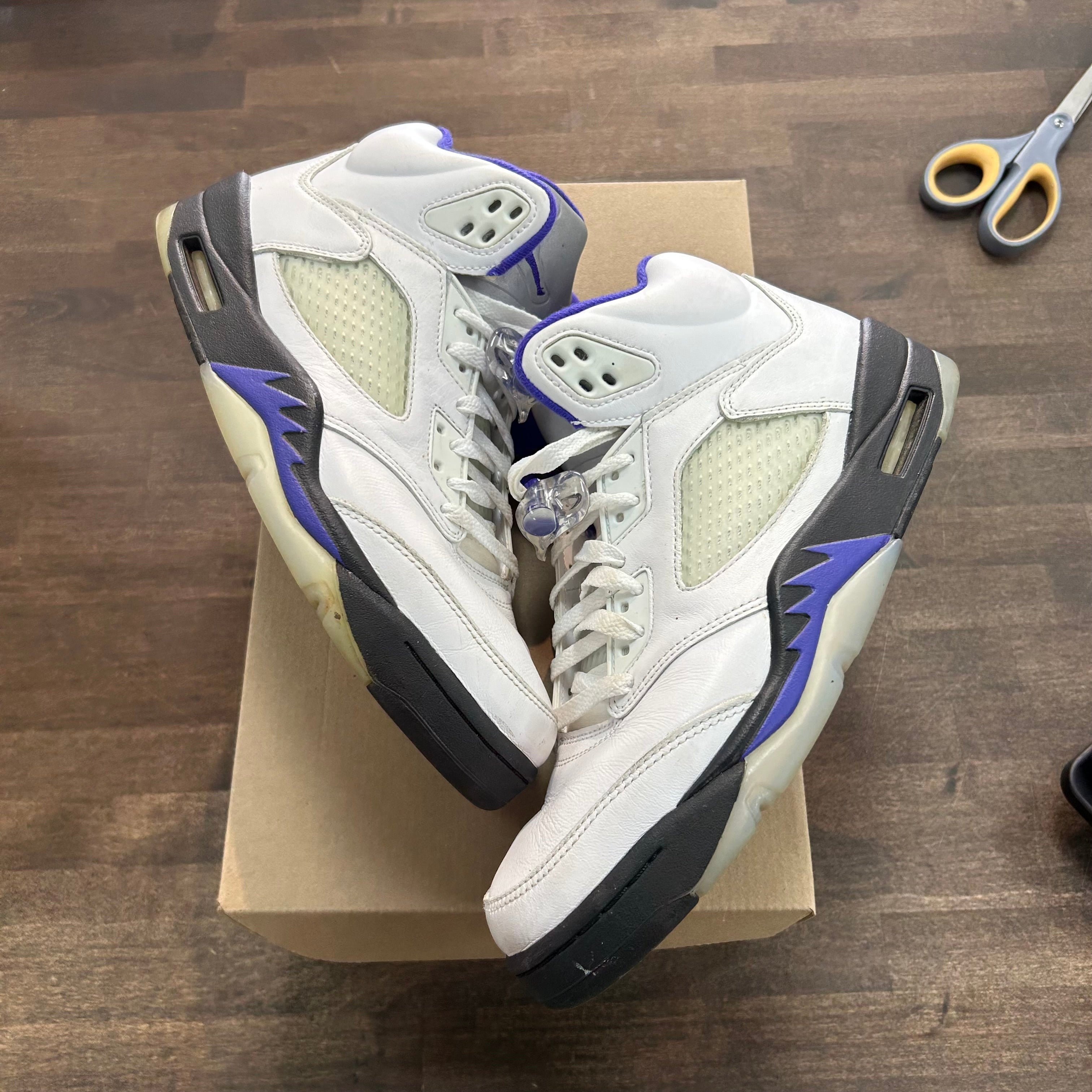 Jordan 5 Retro Dark Concord (US 10.5) (USED, No Box) Size 10.5 (Pre-Owned) - Image 1