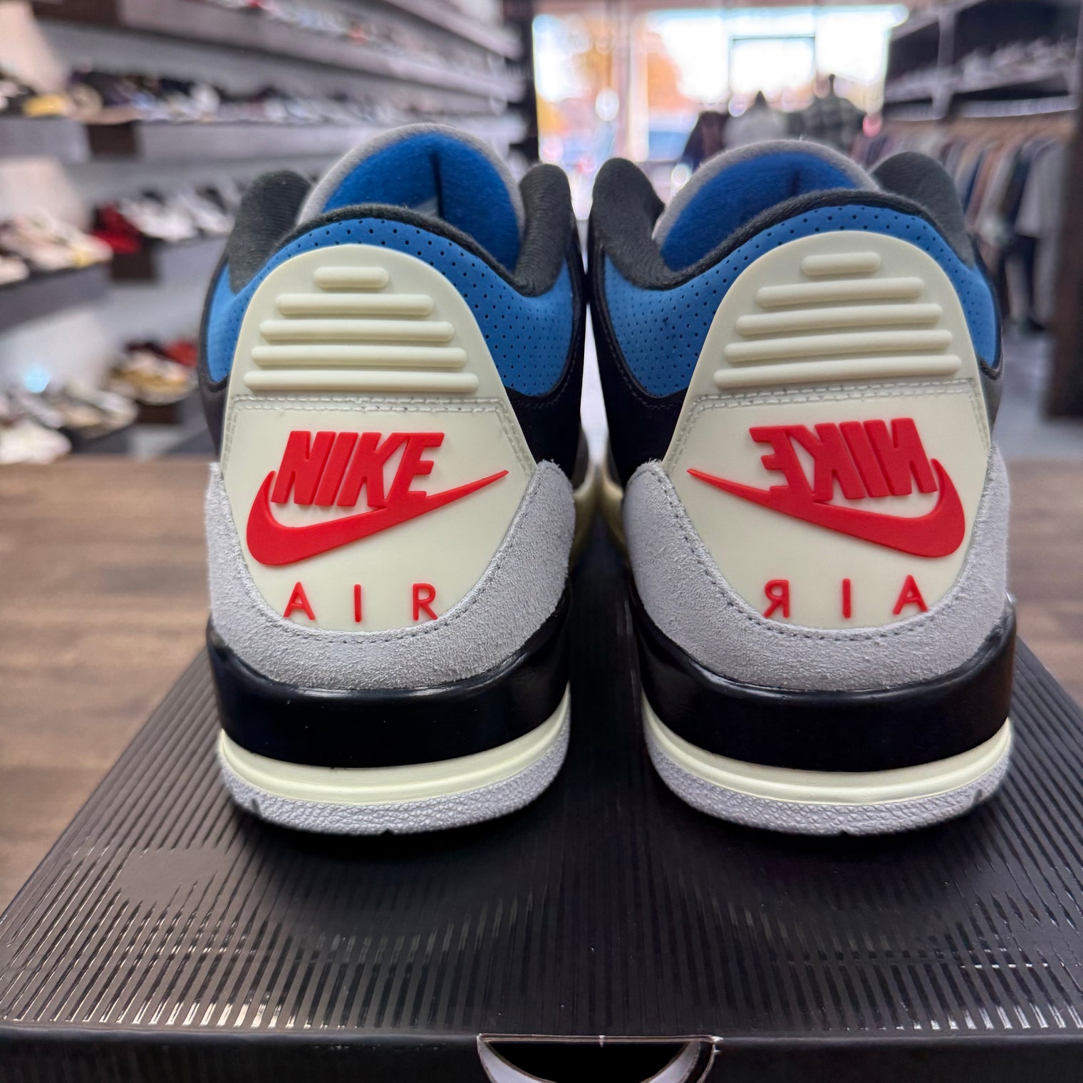 Rare Air Jordan 3 Retro (Lightly Worn)