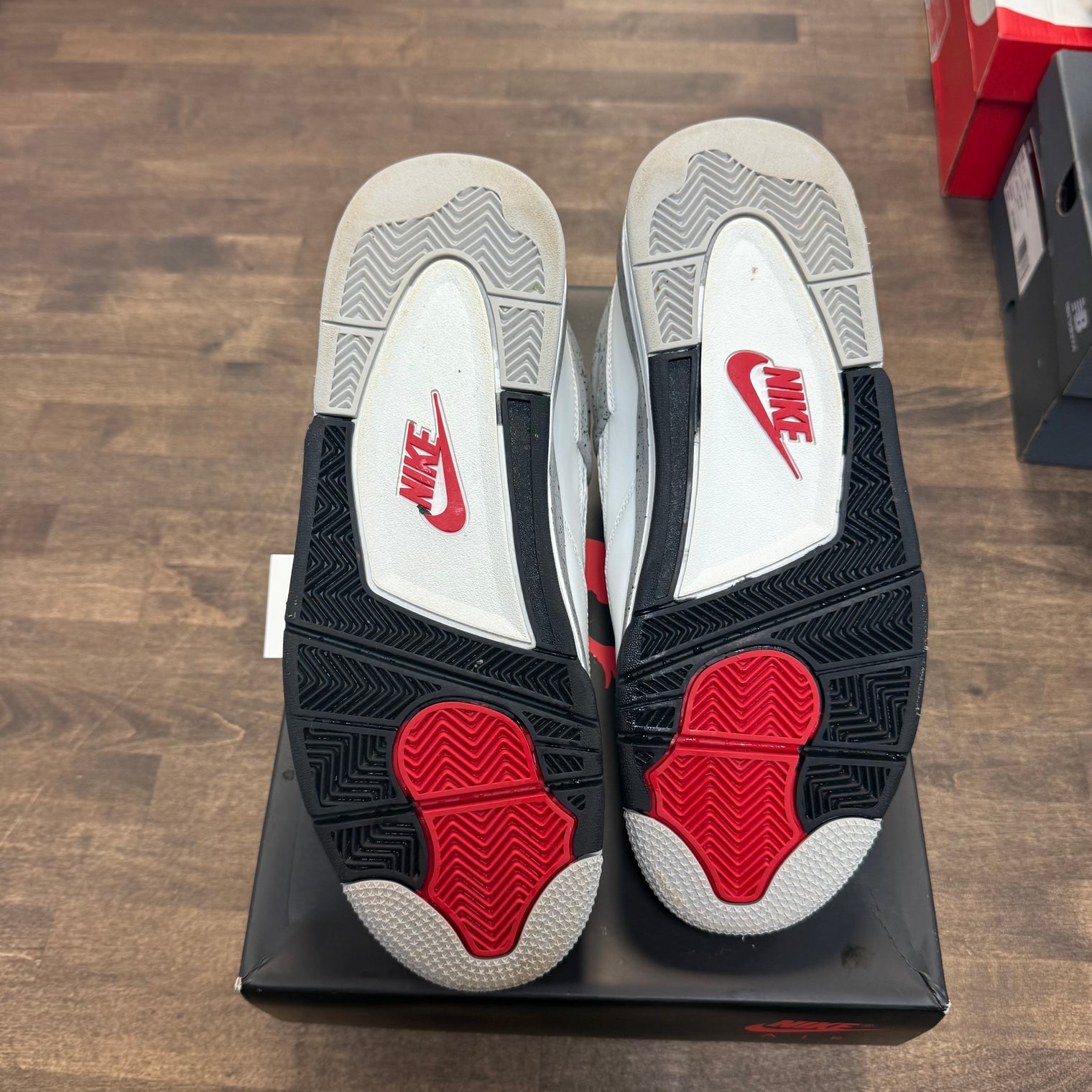 White Cement Jordan 4 Retro (Used)