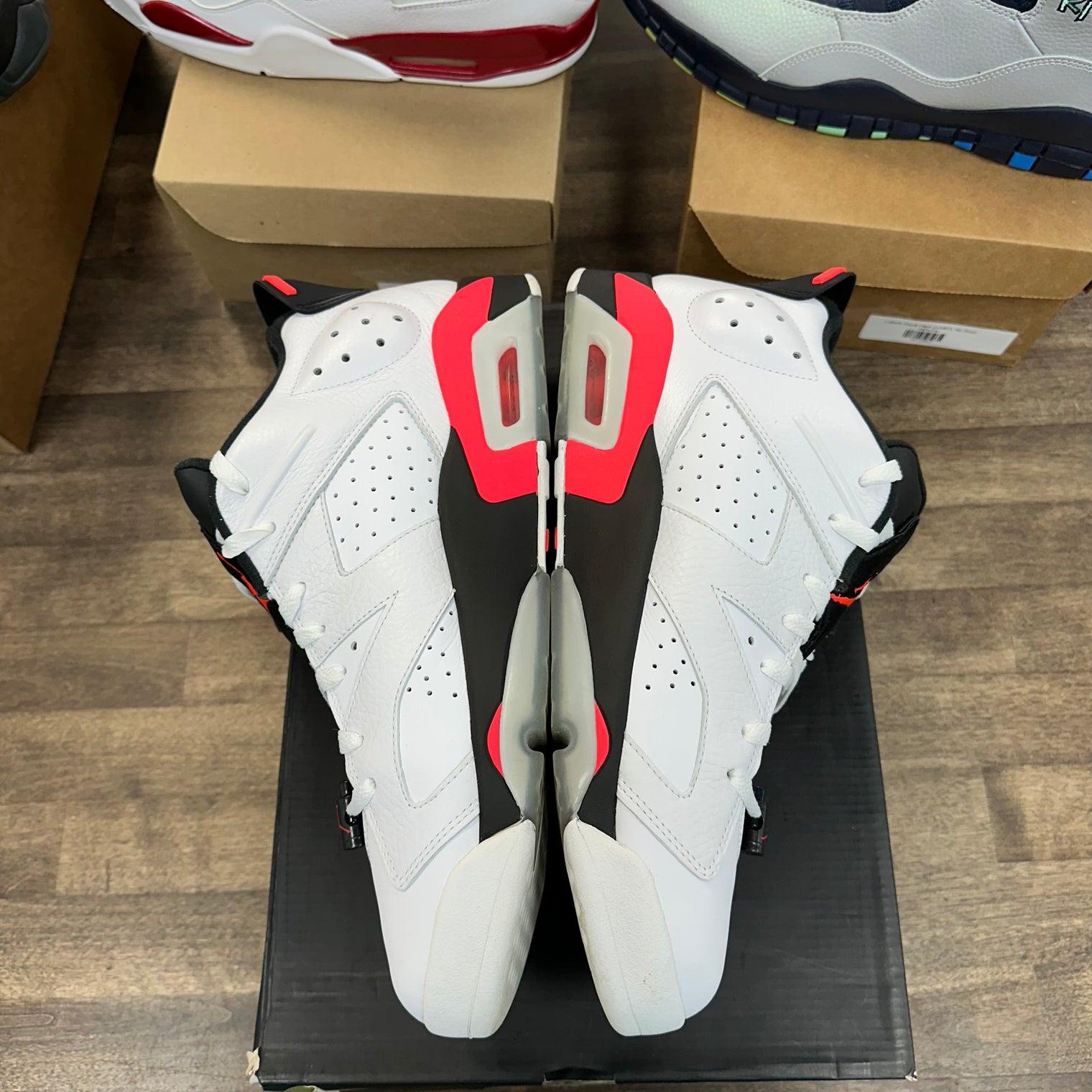 Infrared White Jordan 6 Retro Low (USED)