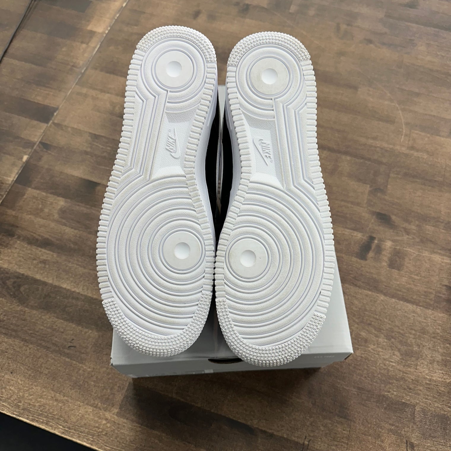 Nike Air Force 1 Low '07 Black White Pebbled Leather (US 10) (USED)