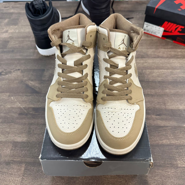 Armed Forces Pearl White Jordan 1 Retro (USED)