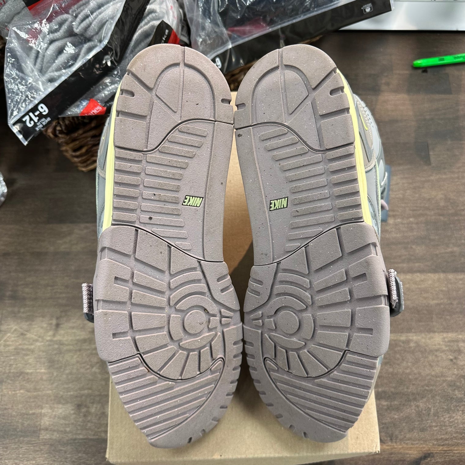 Light Smoke Grey Honeydew Particle Grey Air Trainer Utility SP (USED, No Box)