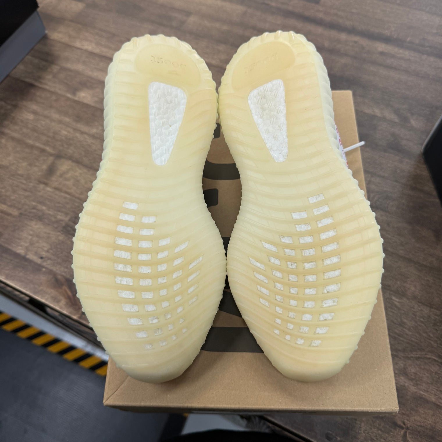 Zebra Yeezy 350 (USED)