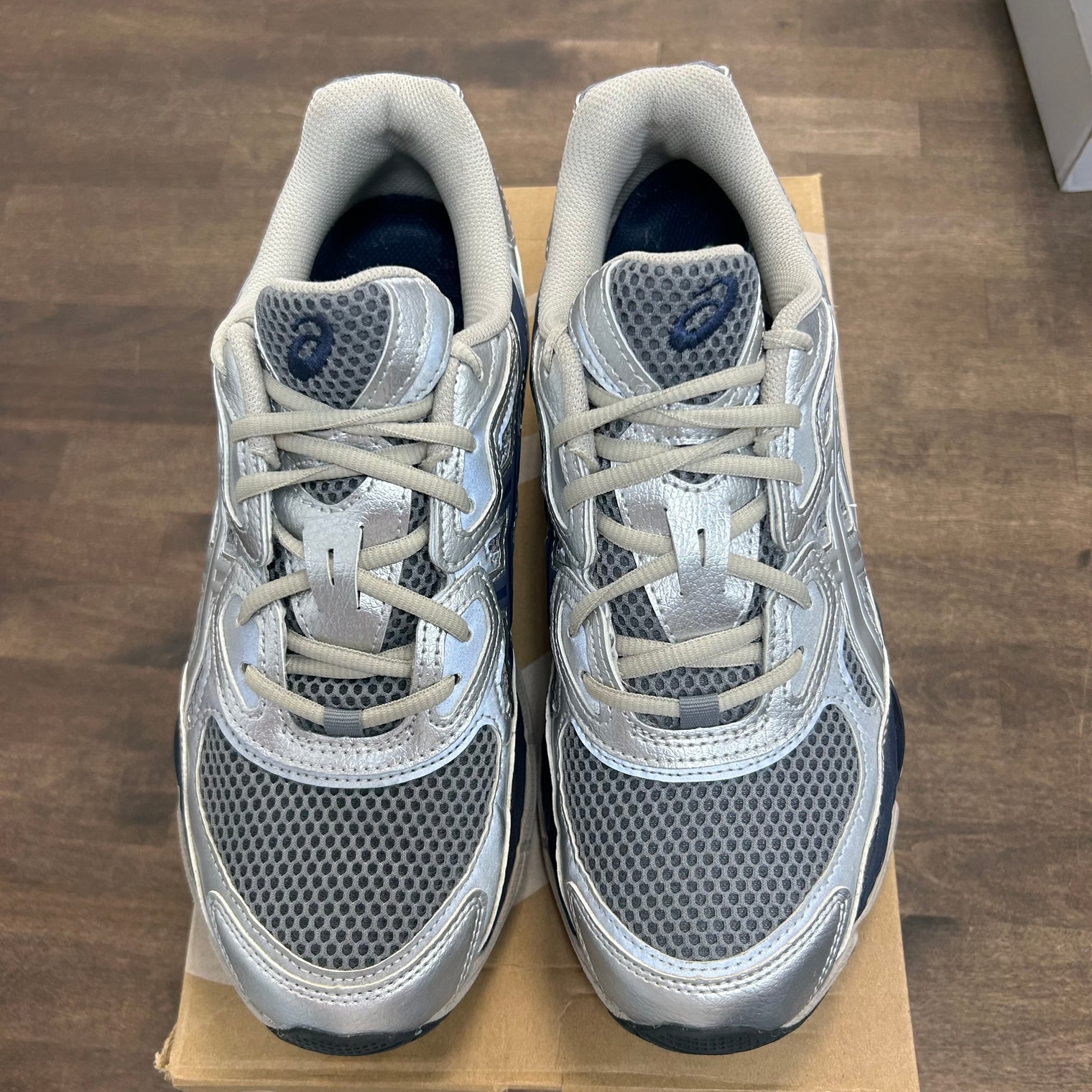 Billy's Pure Silver Midnight ASICS Gel-NYC (USED)