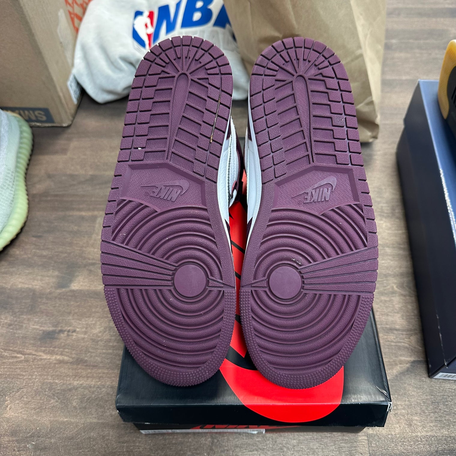 Air Jordan 1 High Bordeaux (USED)