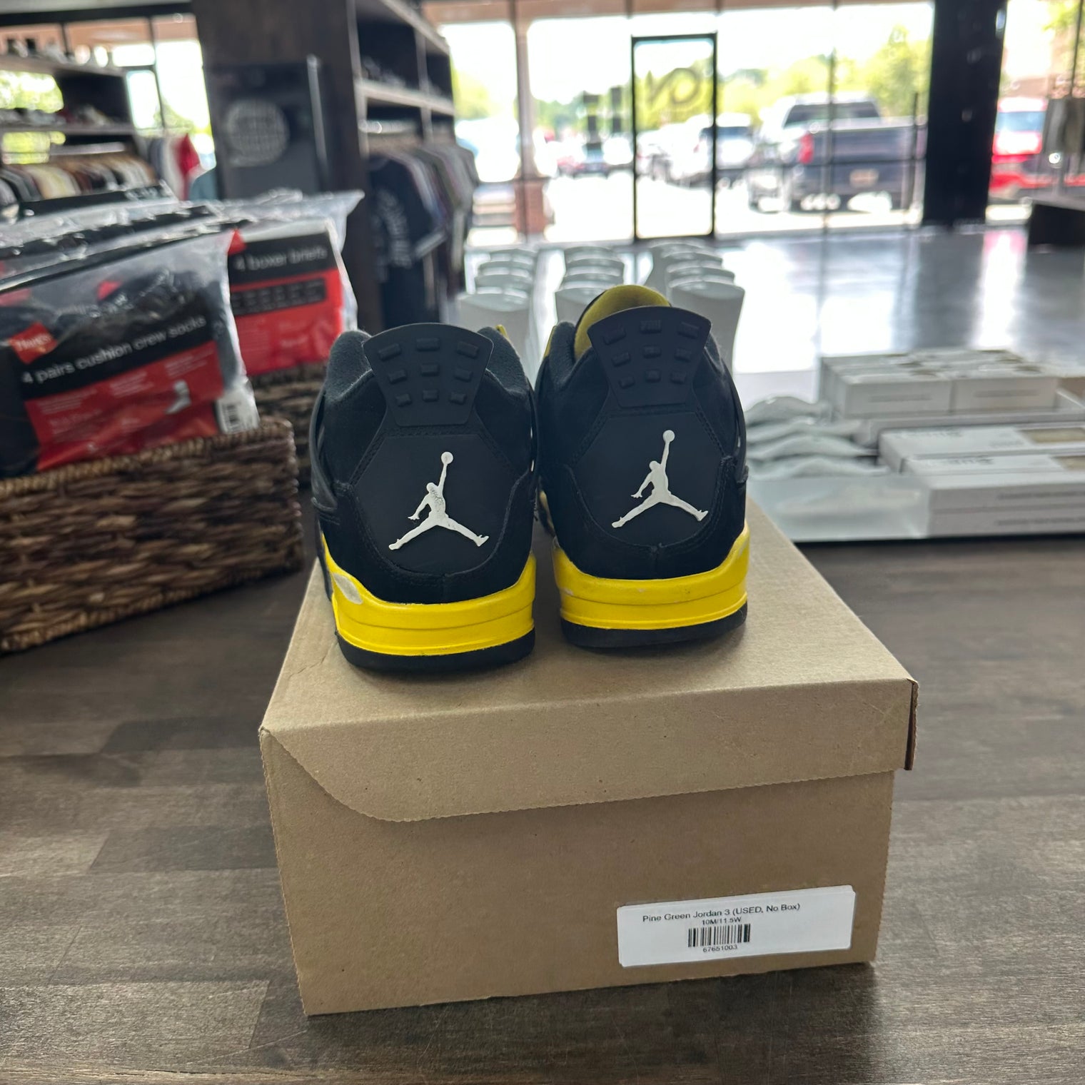 Yellow Thunder Jordan 4 Retro (GS) (USED, No Box)