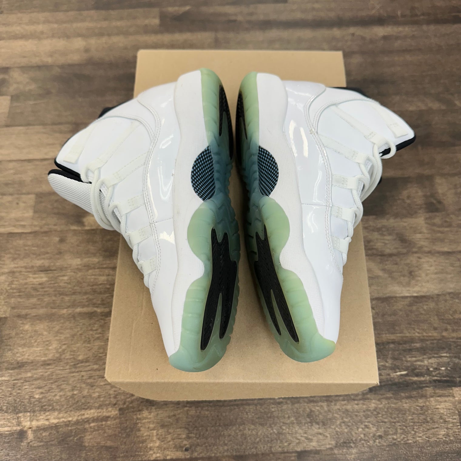 Legend Blue Jordan 11 (2014) (GS) (USED, No Box)