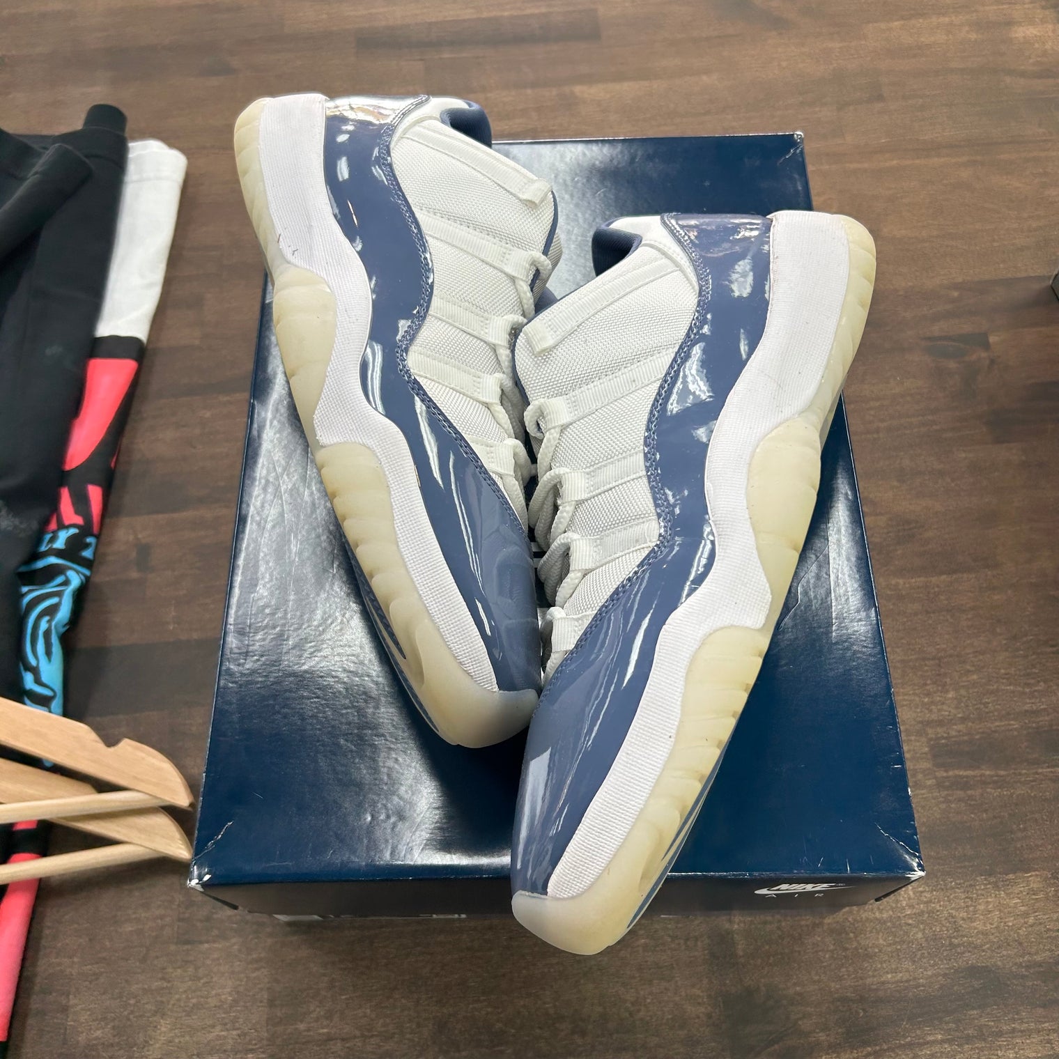 Diffused Blue Jordan 11 Retro Low (USED)