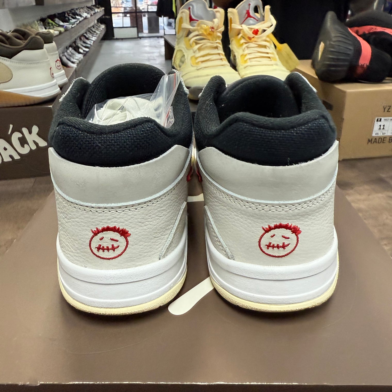 University Red Jumpman Jack Travis Scott (USED)