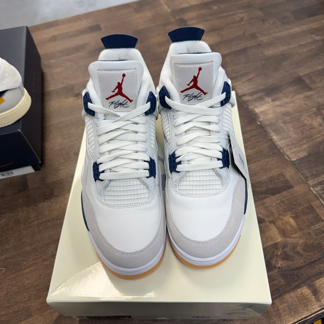 Navy SB Jordan 4 (USED)