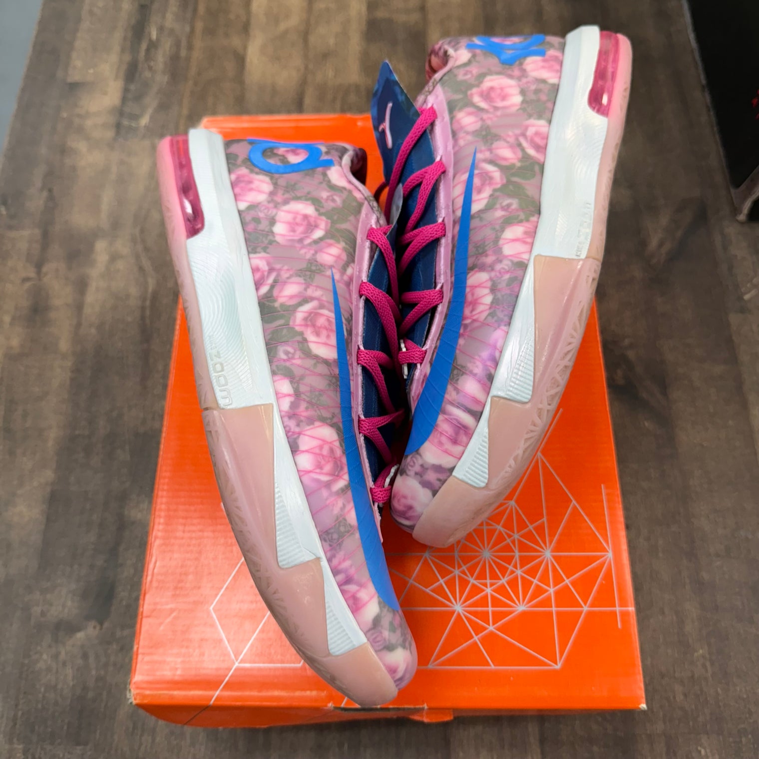 Aunt Pearl Nike KD 6 (USED)