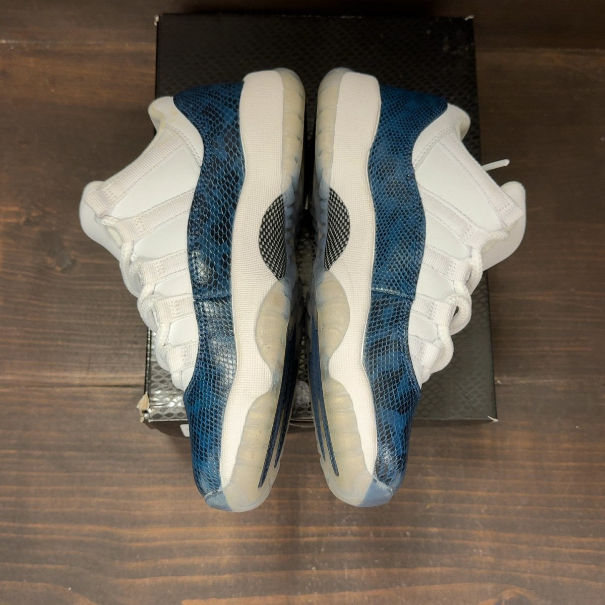 Jordan 11 Retro Low Snake Navy (2019) (GS) - Image 4