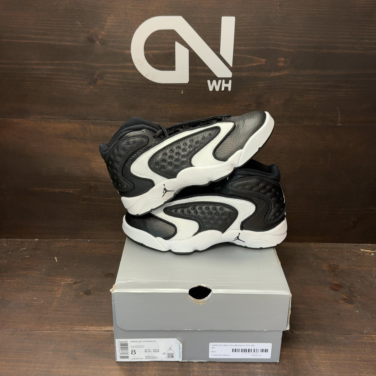 Jordan OG Black Toe (Women's) Size 8W - front