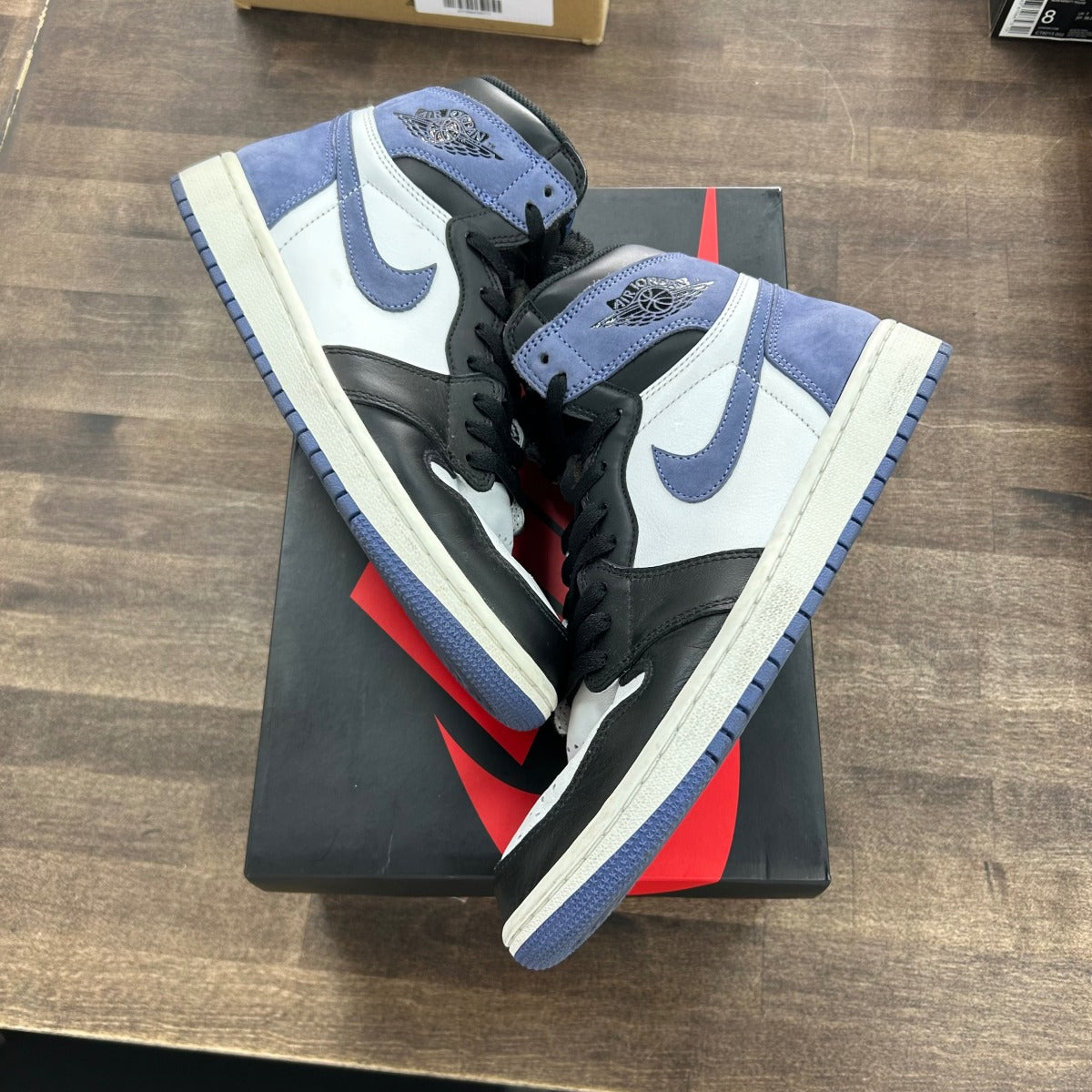 Jordan 1 Retro High Blue Moon Size 9 (Pre-Owned) - Image 1
