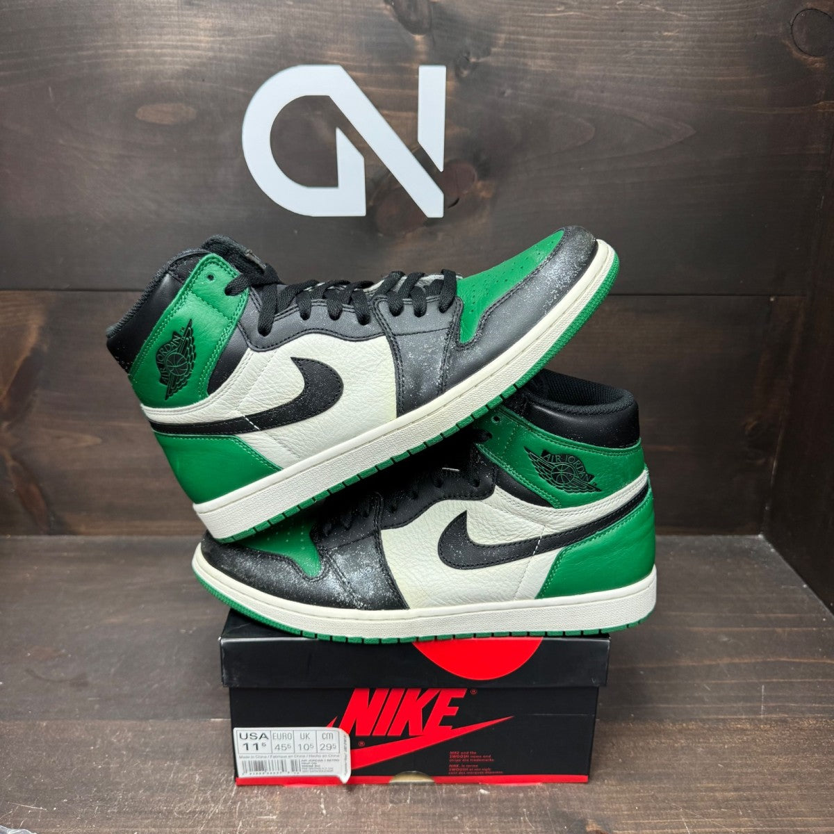 Jordan 1 Retro High Pine Green - Image 1