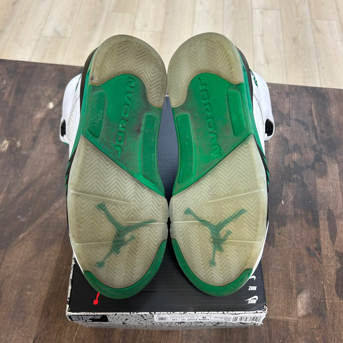 Jordan 5 Retro Lucky Green (Women's) - Image 5