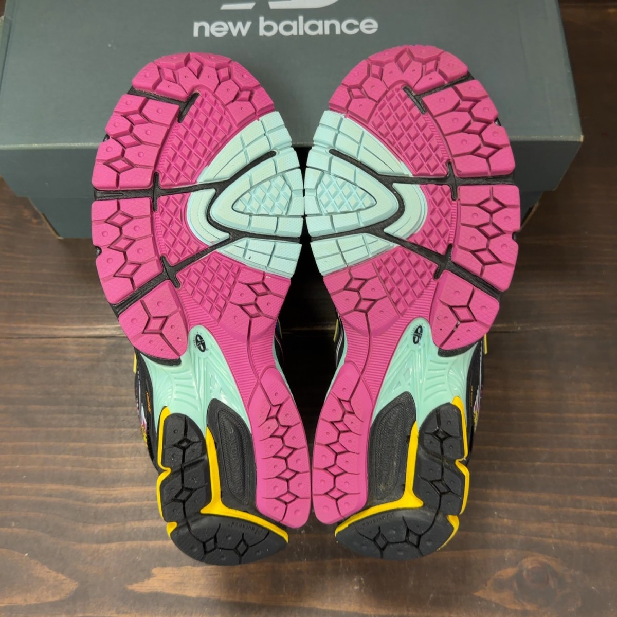 New Balance 1906R Neon Nights - Image 7