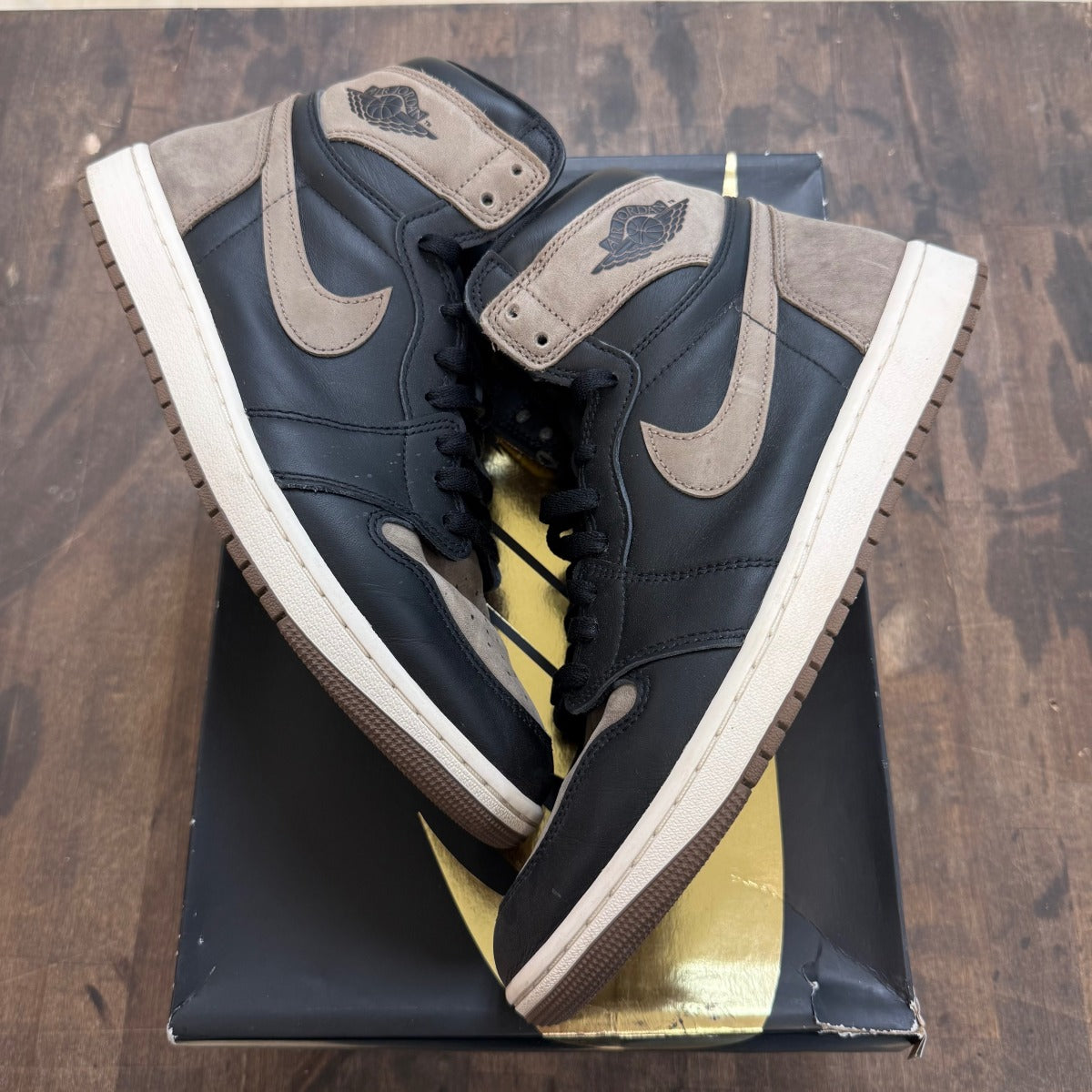 Jordan 1 Retro High OG Palomino - Image 1