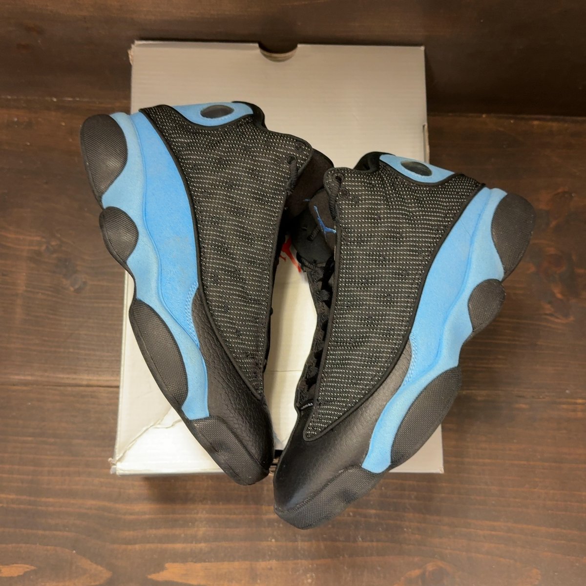 Jordan 13 Retro Black University Blue Size 8 (Pre-Owned) - back