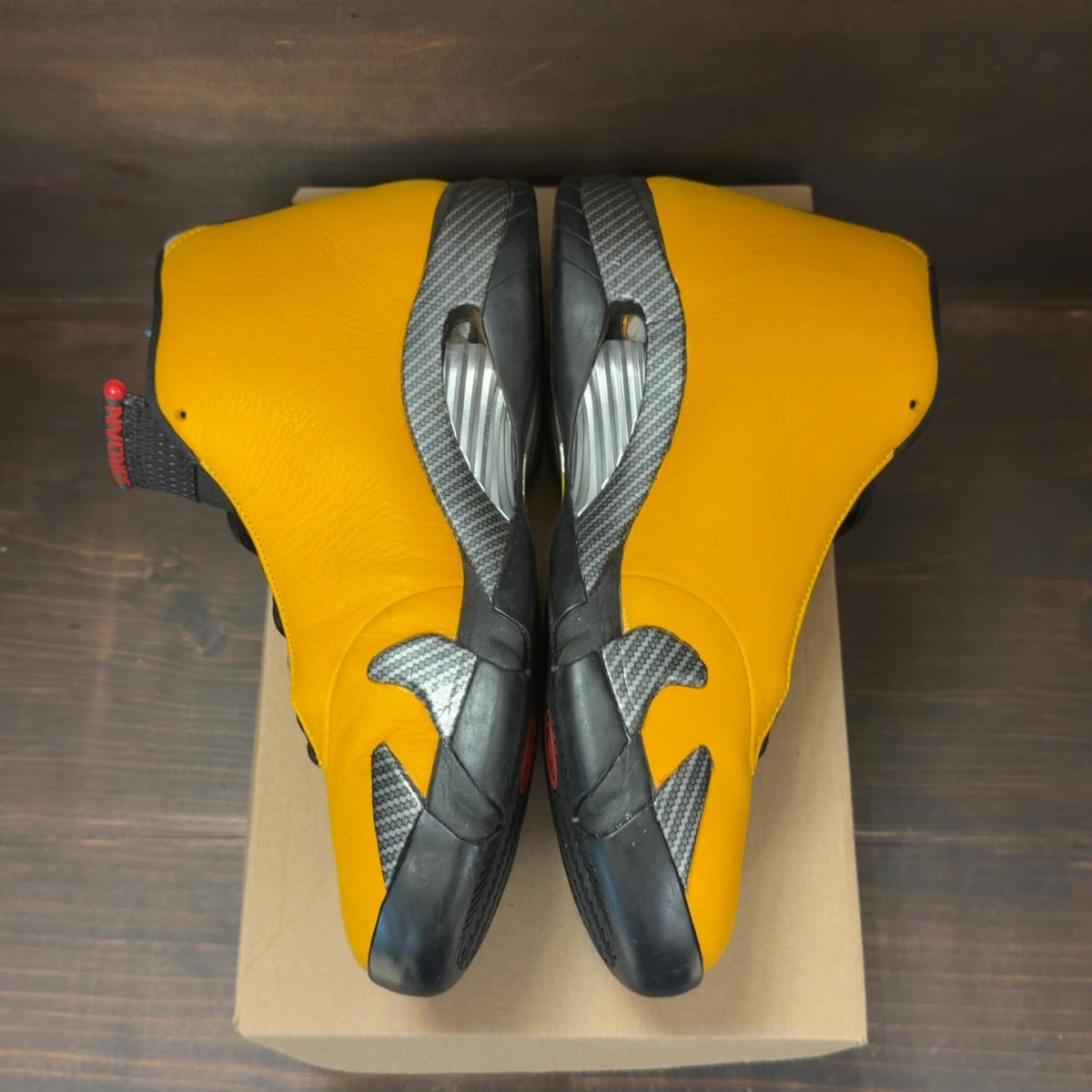 Jordan 14 Retro University Gold Size 10.5 (Pre-Owned) - Image 4