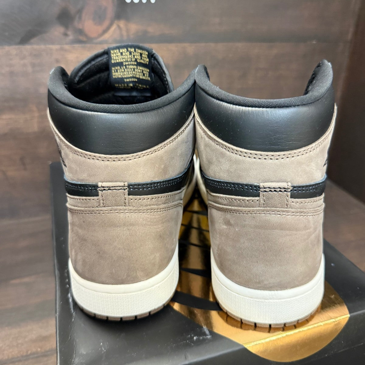 Jordan 1 Retro High OG Palomino - Image 3
