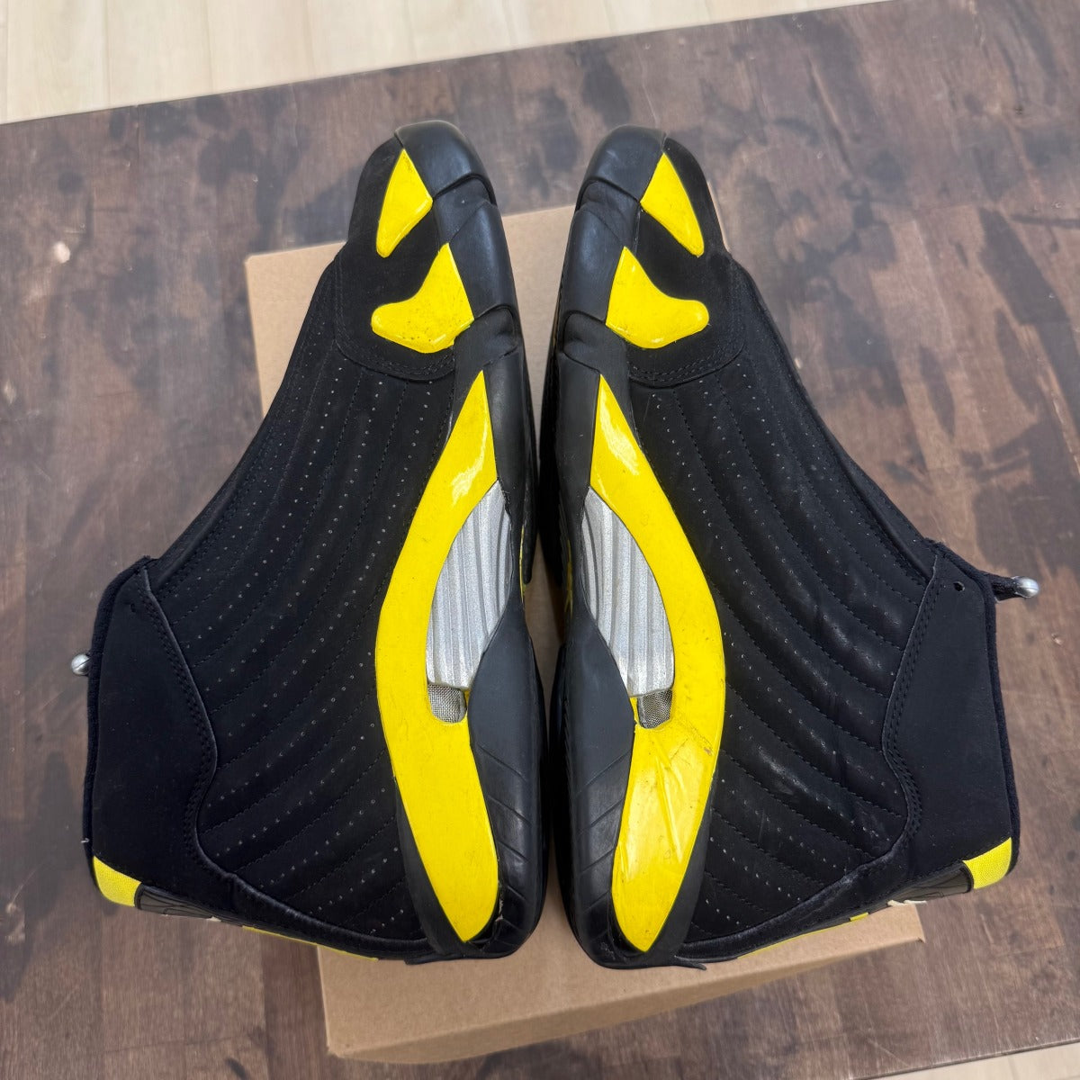 Jordan 14 Retro Thunder Size 11.5 (Pre-Owned) - Image 4