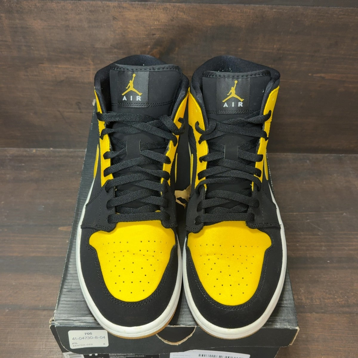 Jordan 1 Retro Mid New Love (2017) Size 11.5 (Pre-Owned) - tag