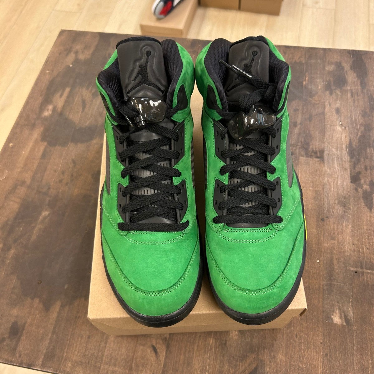 Jordan 5 Retro SE Oregon Size 10 (Pre-Owned) - Image 2