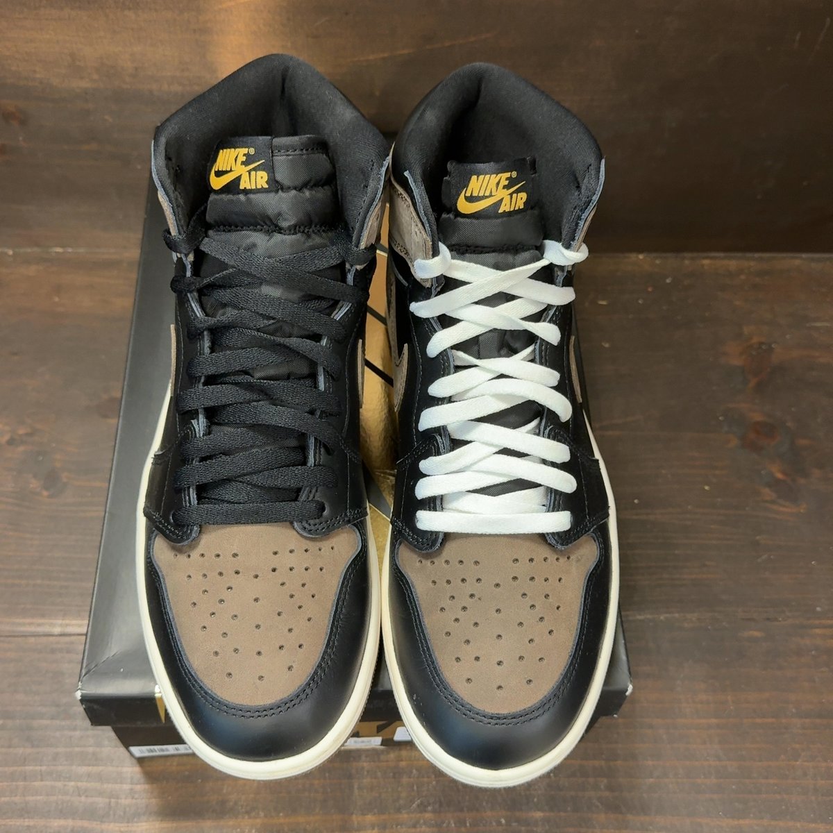Jordan 1 Retro High OG Palomino Size 10.5 (Pre-Owned) - tag