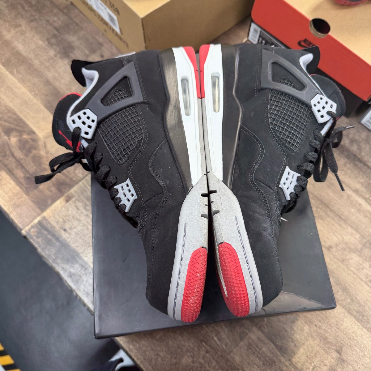 Jordan 4 Retro Bred (2019) - Image 3