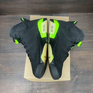 Jordan 6 Retro Electric Green Size 9.5 (Pre-Owned) - Image 4