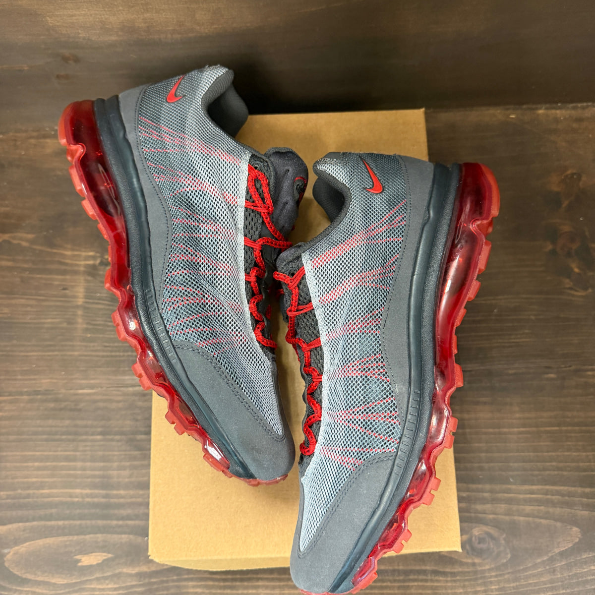 Nike Air Max 95 Dynamic Flywire Gym Red Black Size 11.5 (Pre-Owned) - Image 2