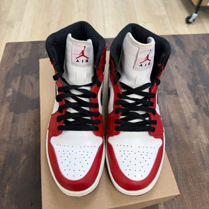 Jordan 1 Retro Chicago (2013) Size 9 (Pre-Owned) - Image 2