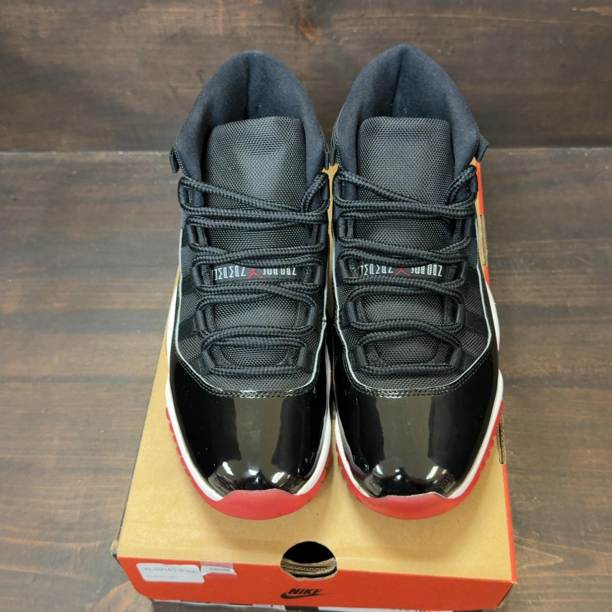 Jordan 11 Retro Playoffs Bred (2019) - Image 3