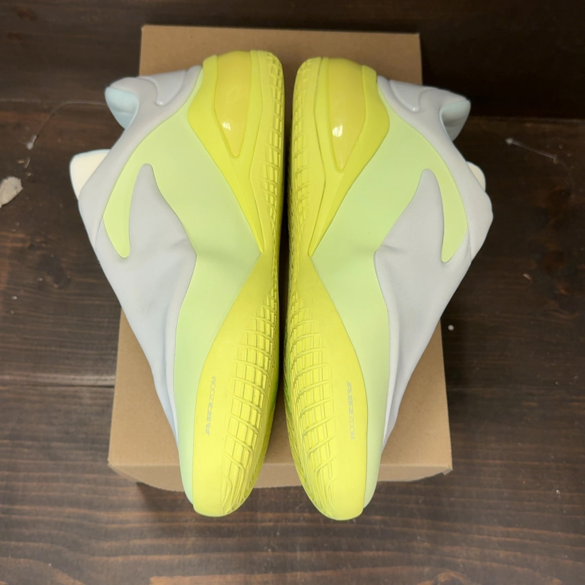 Converse SHAI 001 Lace Up Lime Size 10 (Pre-Owned) - Image 4