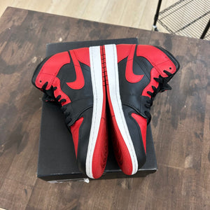 Jordan 1 Mid Banned (2020) - Image 3
