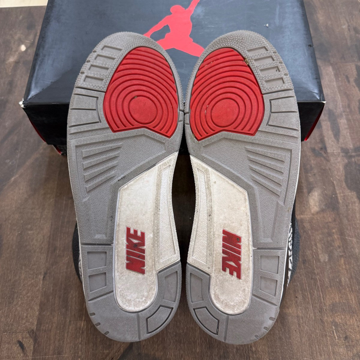 Jordan 3 Retro Black Cement (2018) Size 11 (Pre-Owned)