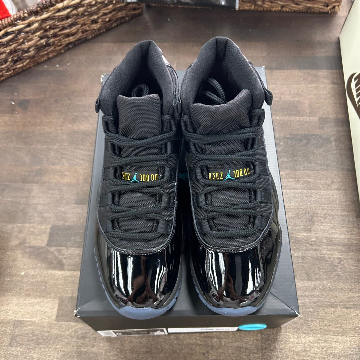 Jordan 11 Retro Gamma Blue (2025) Size 8 (Pre-Owned) - Image 2