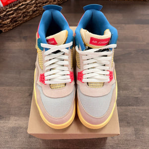 Jordan 4 Retro Union Guava Ice Size 10 (Pre-Owned) - Image 2