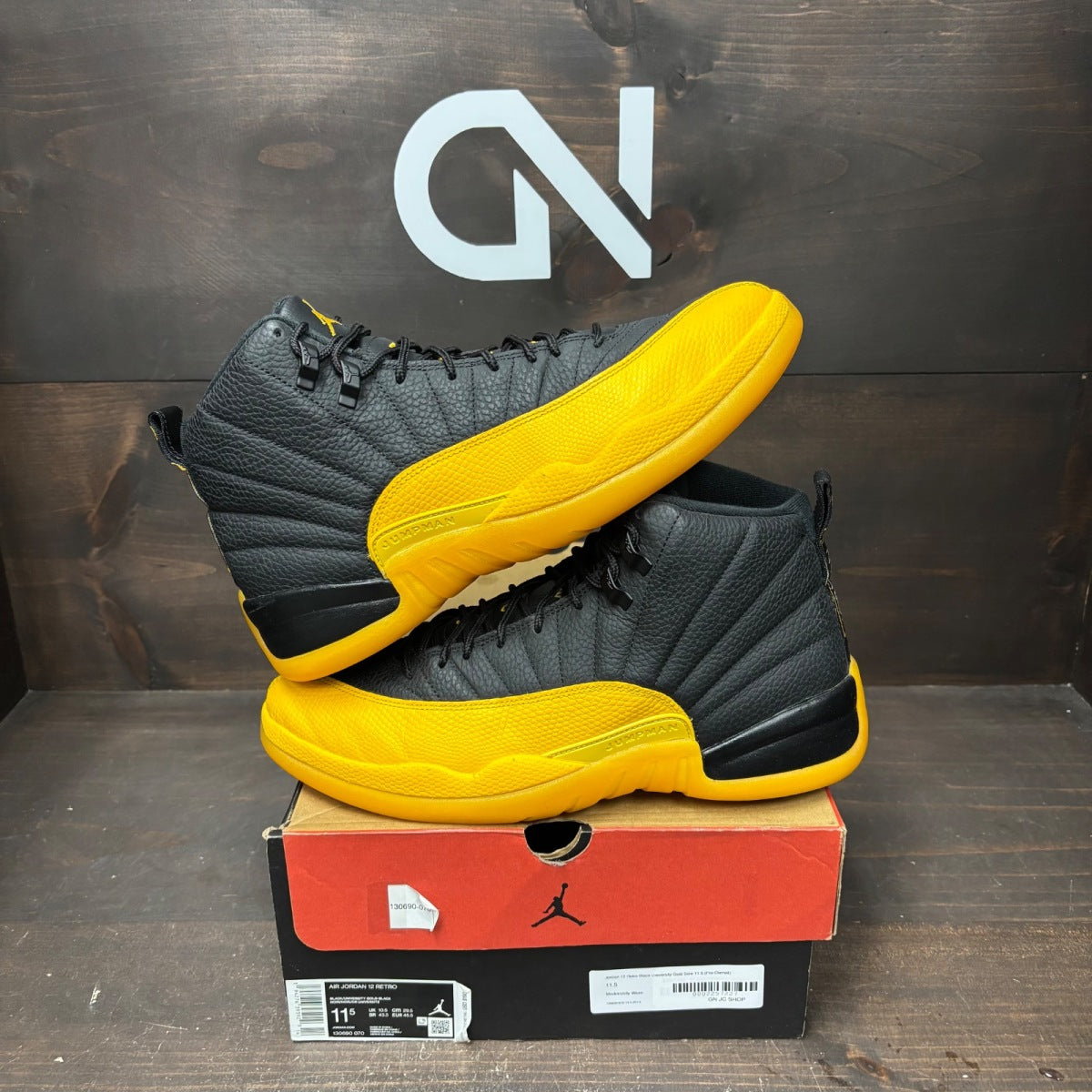 Jordan 12 Retro Black University Gold Size 11.5 (Pre-Owned) - front