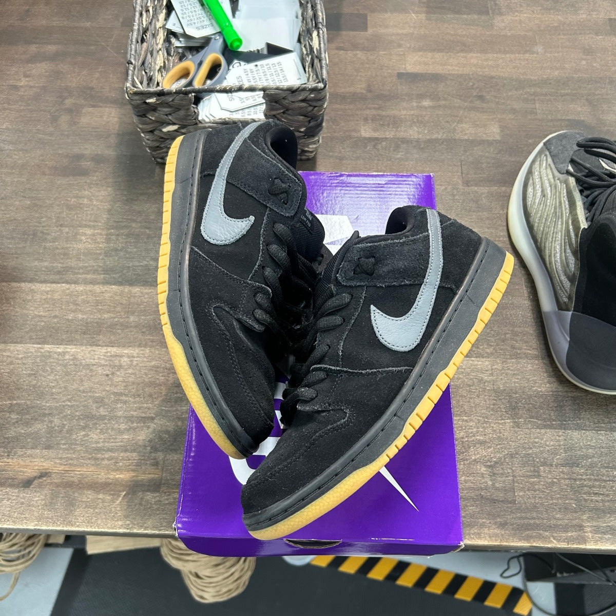 Nike SB Dunk Low Fog - Image 1