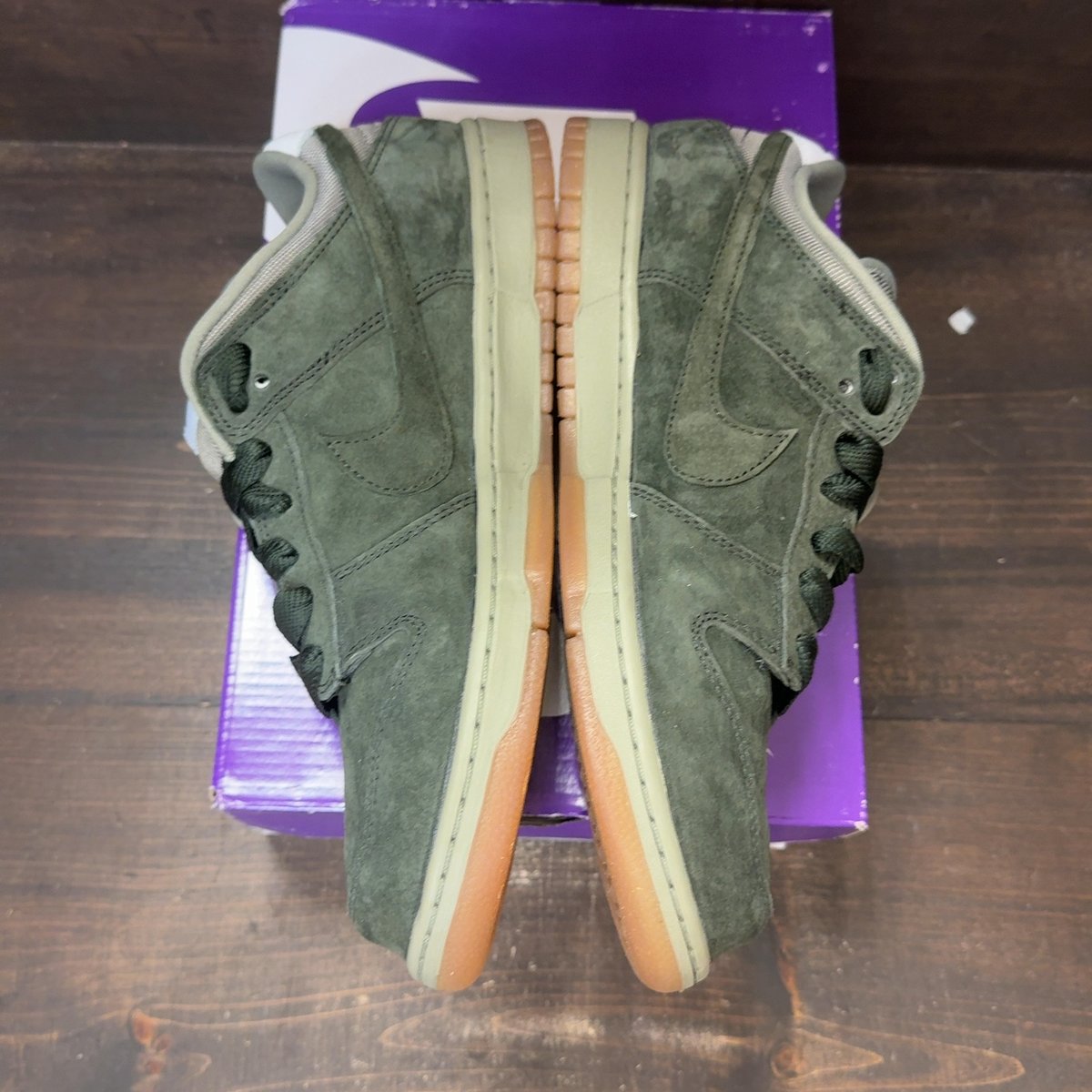 Nike SB Dunk Low Pro B Sequoia Size 10.5 (Pre-Owned) - aux