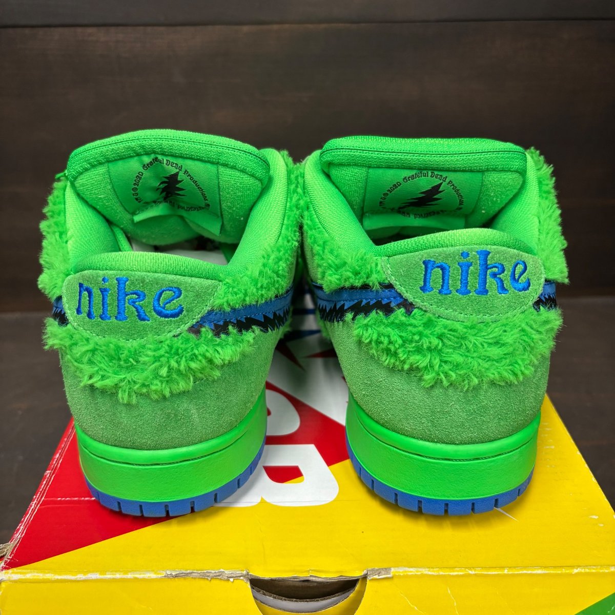 Nike SB Dunk Low Grateful Dead Bears Green Size 9.5 (Pre-Owned) - sole