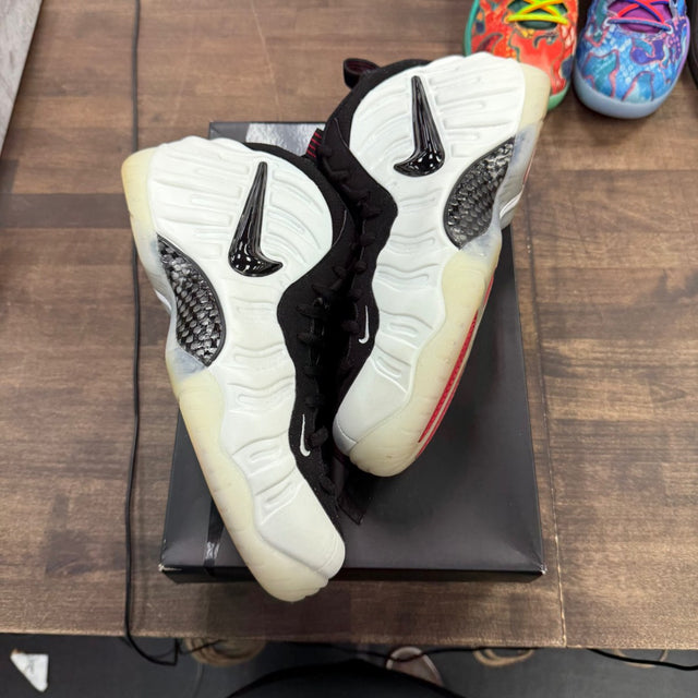 Nike Air Foamposite Pro Pearl (2025) Size 10.5 (Pre-Owned) - Image 2