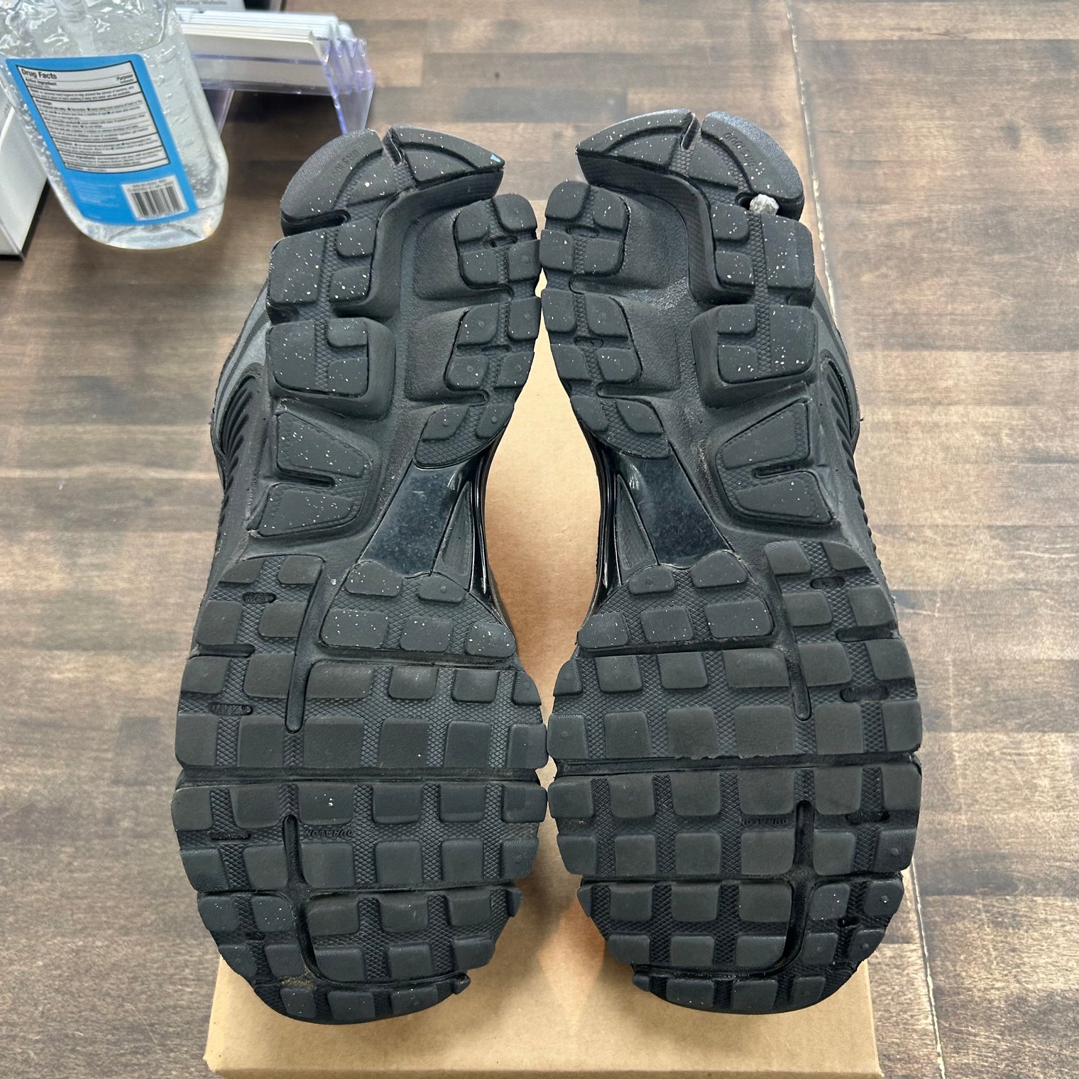 Triple Black Vomero 5 (Used, No Box)