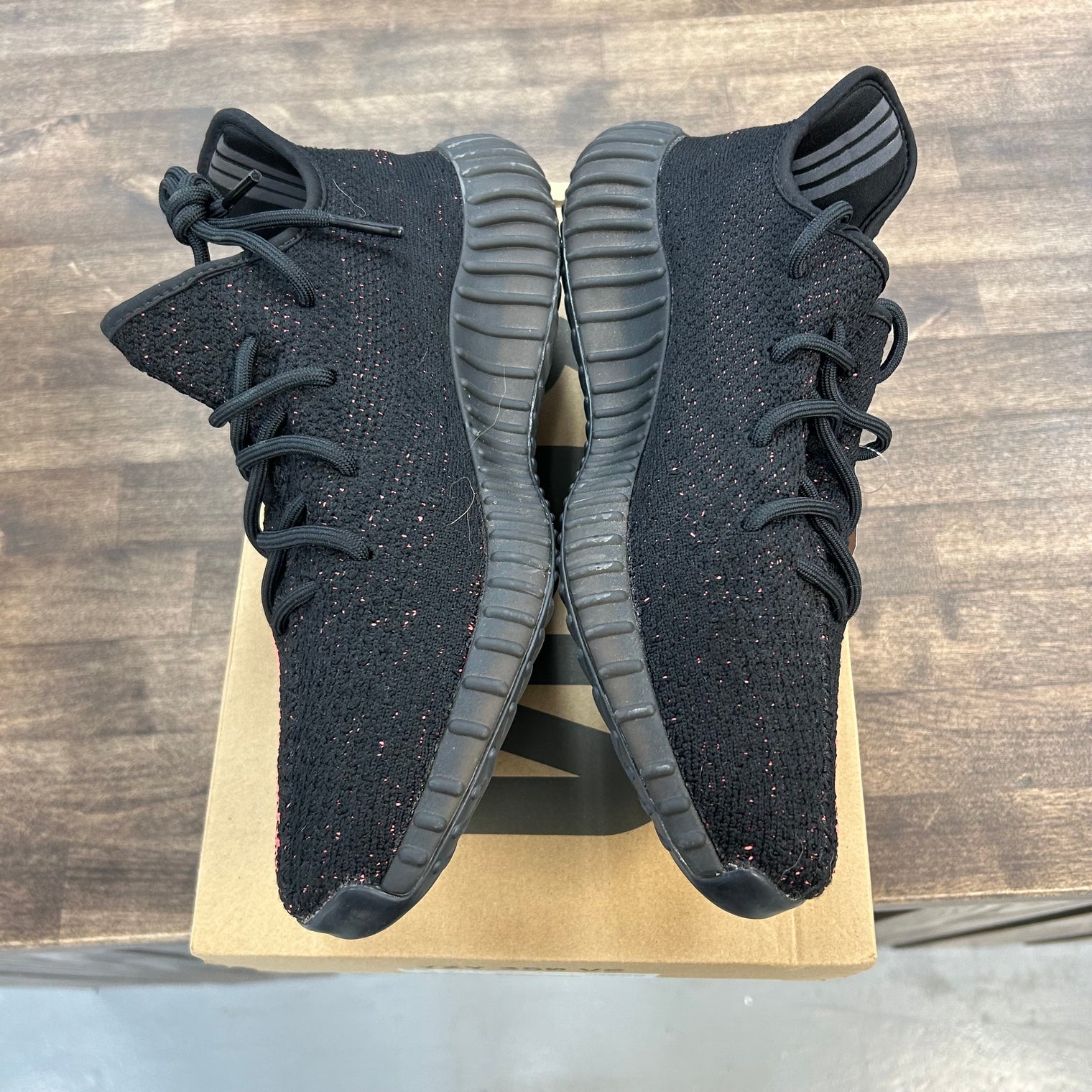 Core Red Yeezy 350 (USED)