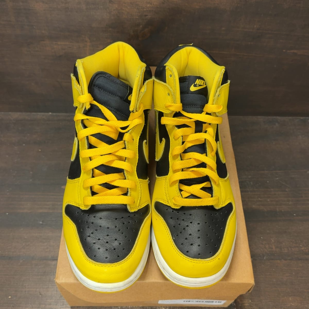 Nike Dunk High Iowa (2020) Size 9.5 (Pre-Owned) - tag