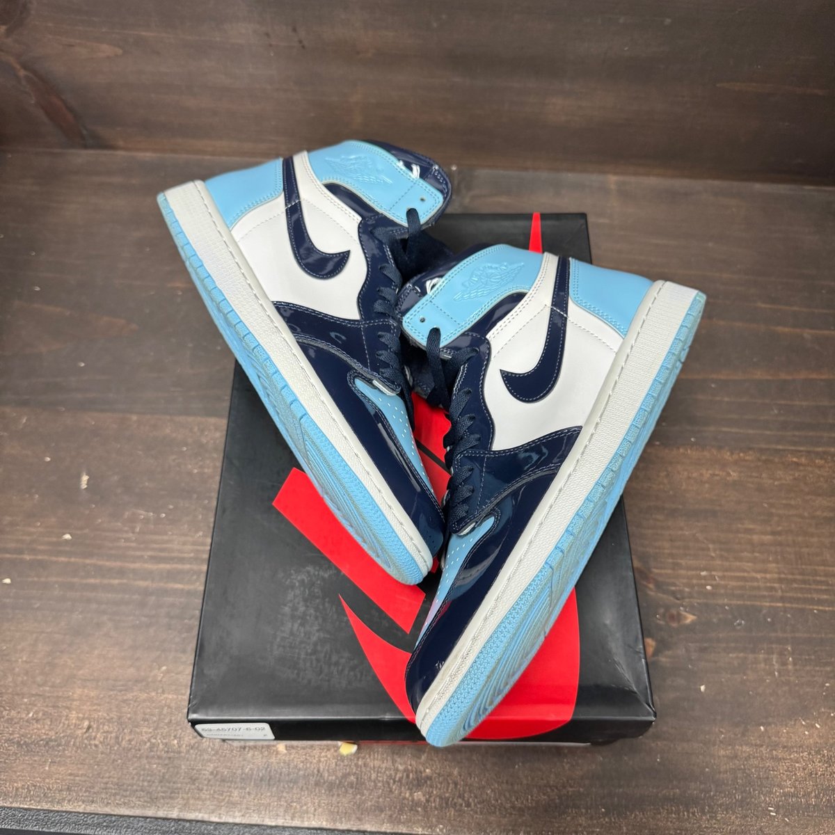 Jordan 1 Retro High UNC Patent (Women's) Size 11W (Pre-Owned) - back
