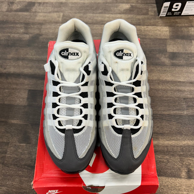 Black Anthracite Air Max 95 OG (Used)
